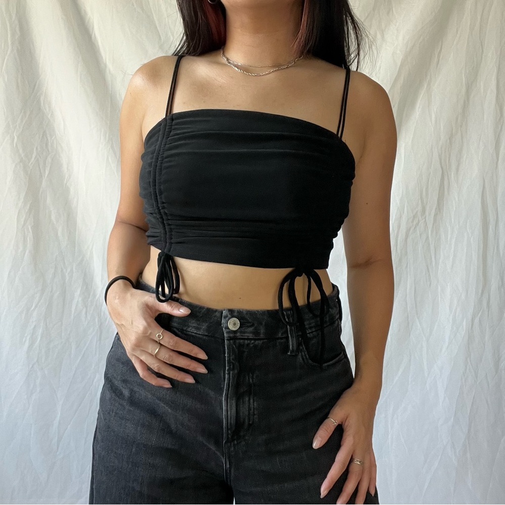 Black cinch top